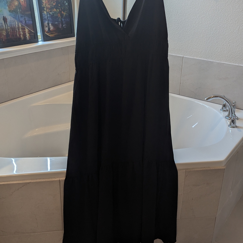 Elegant Black Sleeveless Dress